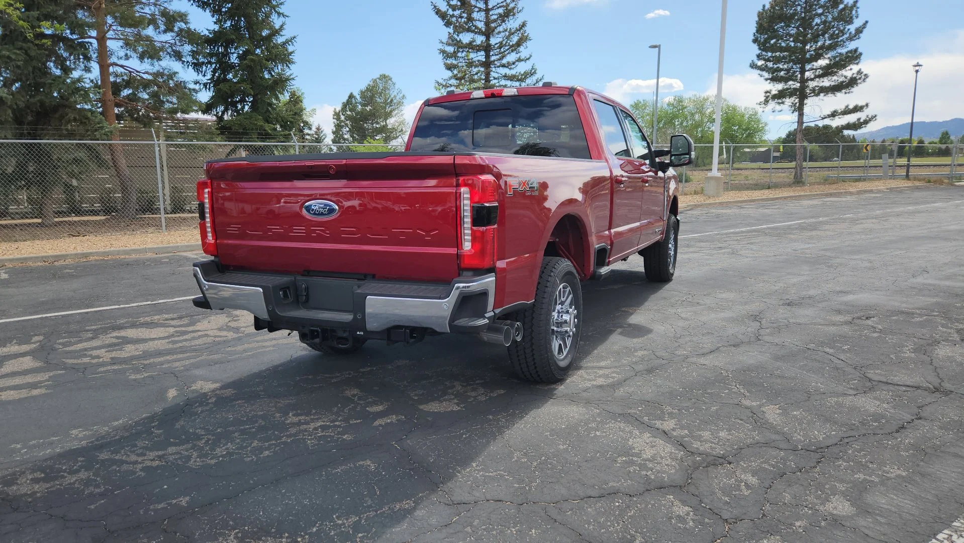 2025 Ford F-350 Super Duty Lariat - Photo 13
