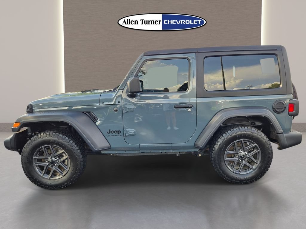 Used 2024 Gray Jeep Sport S image 10