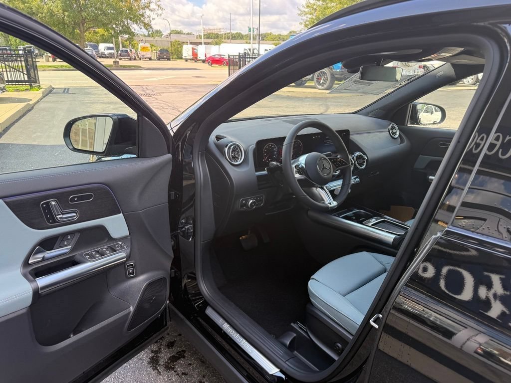 New 2026 Night Black Mercedes-Benz GLA 250 image 20