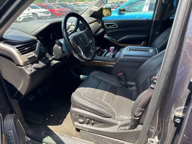 Used 2016 Silver GMC Denali image 13