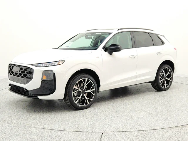 2026 Audi Q3 S line quattro's photo