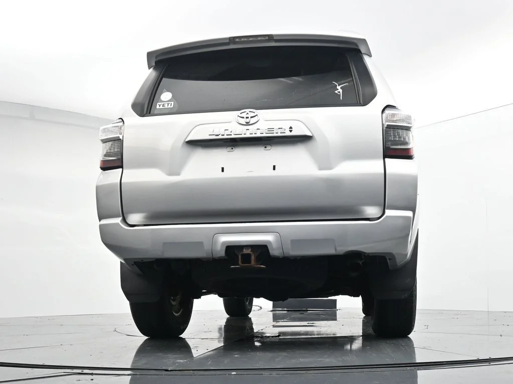 Used 2022 Silver Toyota SR5 Premium image 18