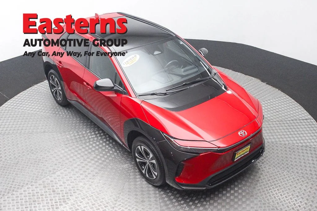 Used 2024 Red Toyota XLE image 3