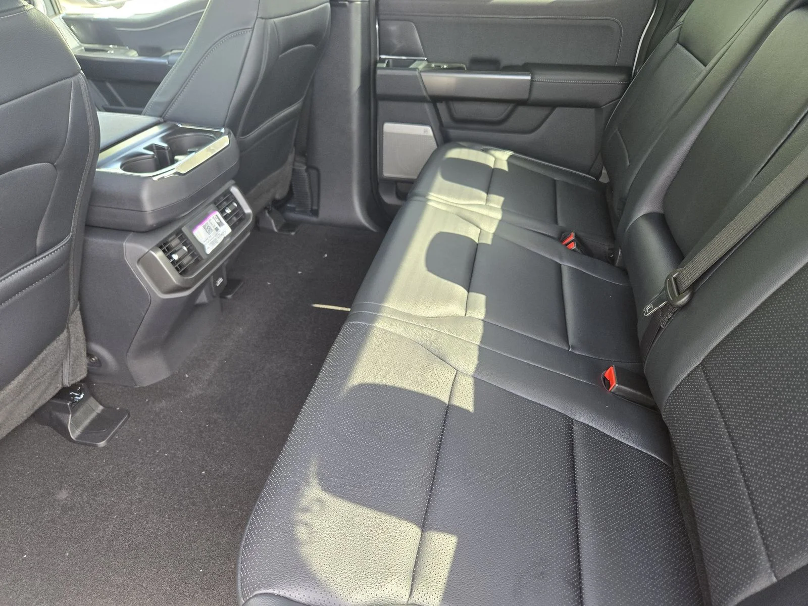 New 2026 Iconic Silver Metallic Ford Lariat® image 18
