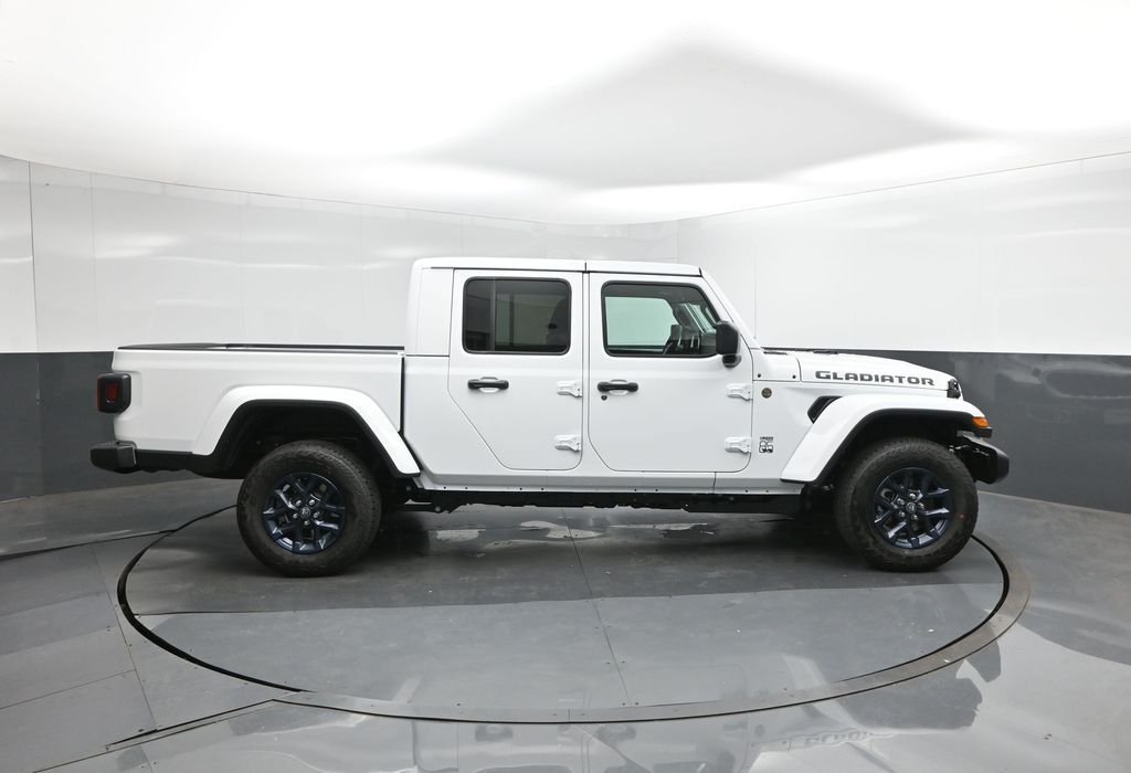 New 2026 Bright White Clearcoat Jeep 85th Anniversary Edition image 11
