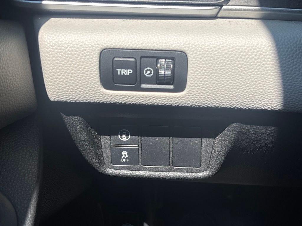 Used 2018 Radiant Red Metallic Honda EX image 8