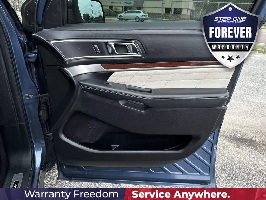 Used 2018 Blue Ford Platinum image 37