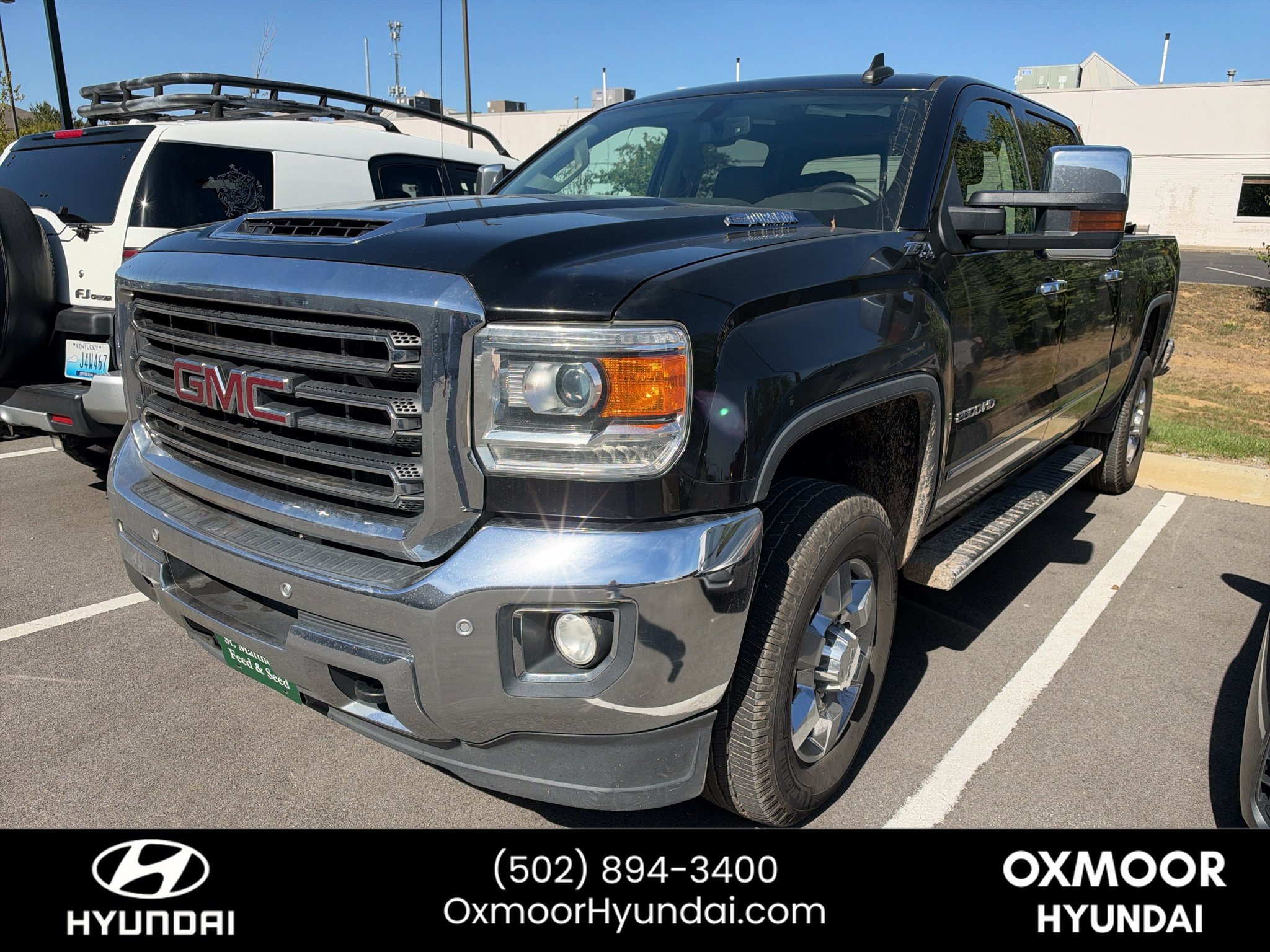 Used 2017 Onyx Black GMC SLT image 2