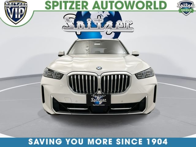 Used 2026 White BMW xDrive40i image 3