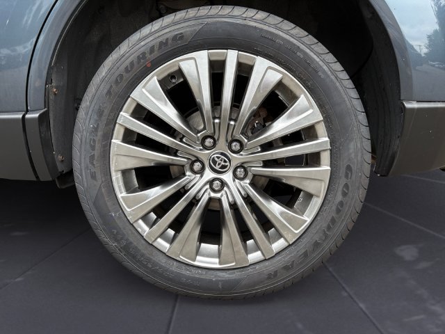 Used 2022 Coastal Gray Metallic Toyota Limited image 44