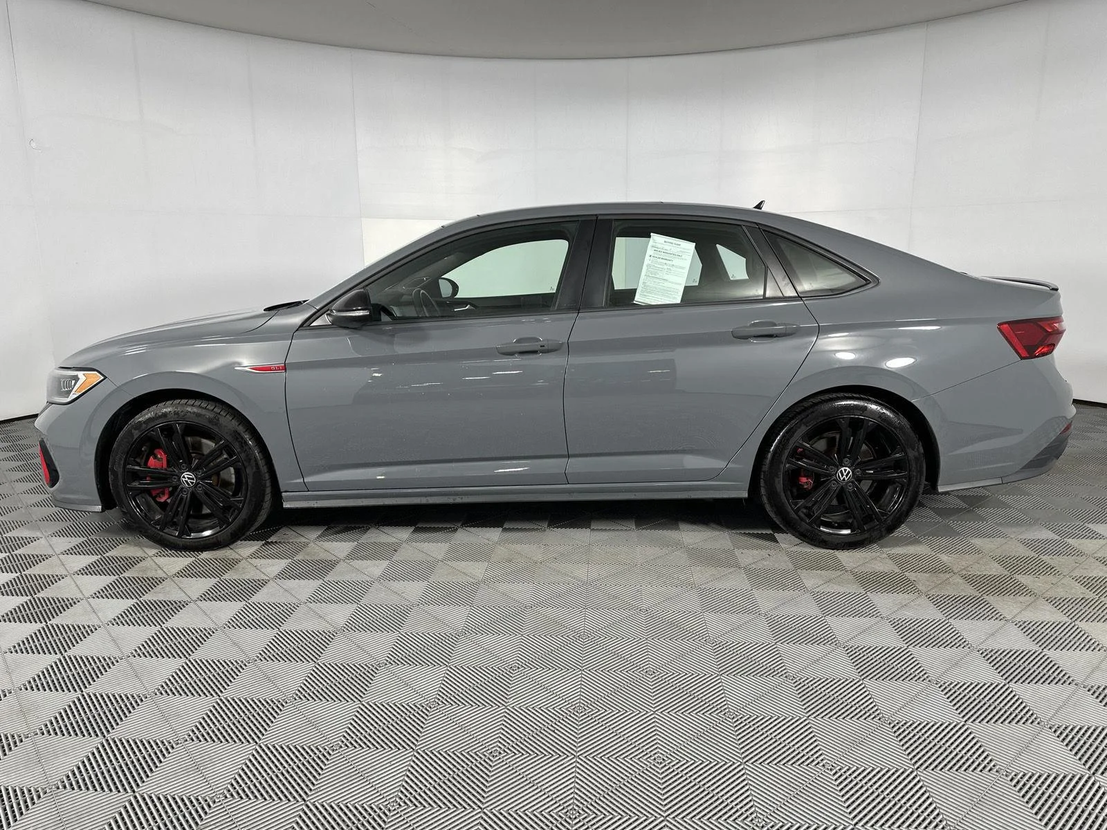 Used 2022 Pure Gray w/Black Roof Volkswagen Autobahn image 5