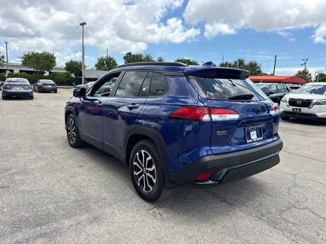 Used 2024 Blue Toyota Hybrid SE image 5