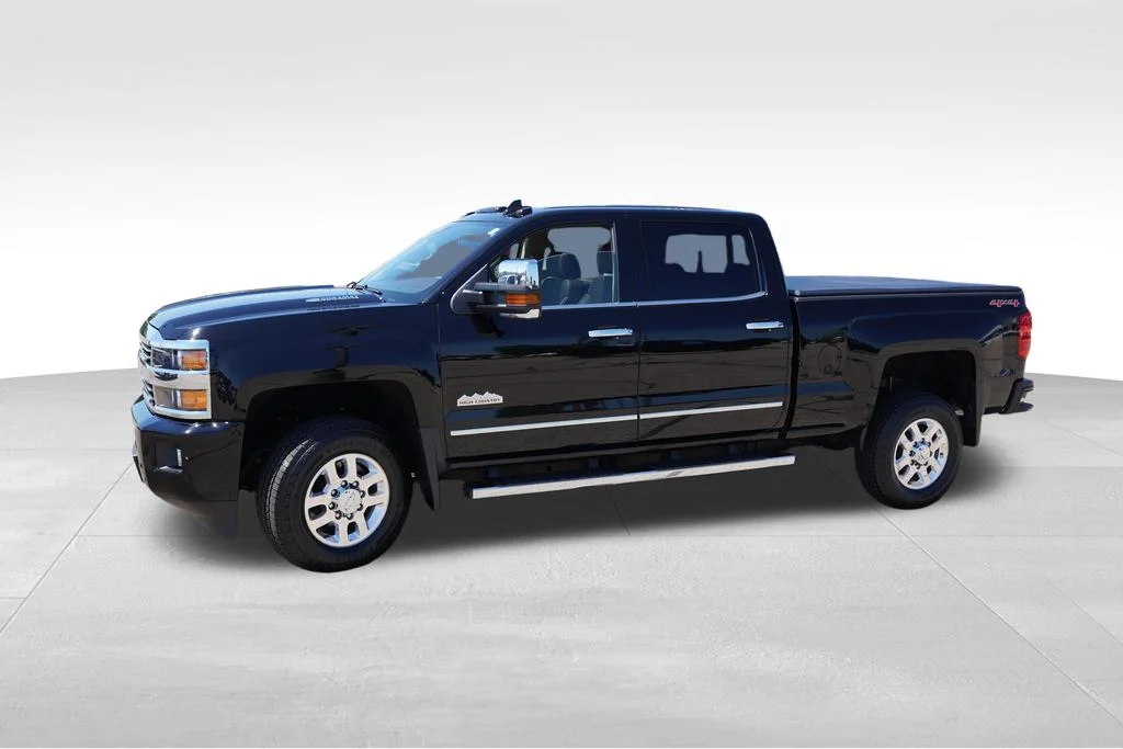 Used 2015 Black Chevrolet High Country image 10