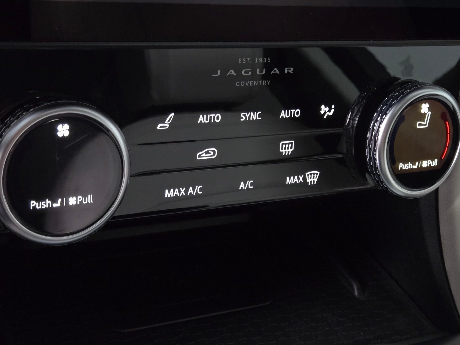 2023 Jaguar F-Pace S - Photo 29