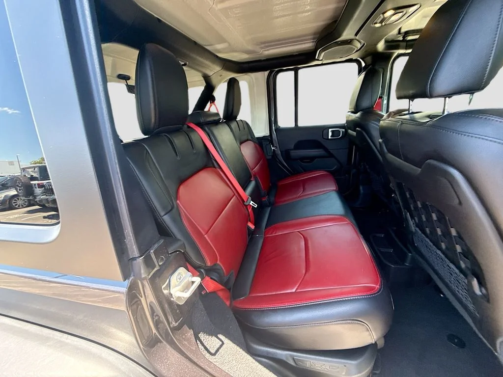 Used 2023 Gray Jeep Rubicon 20th Anniversary Edition 4xe image 32