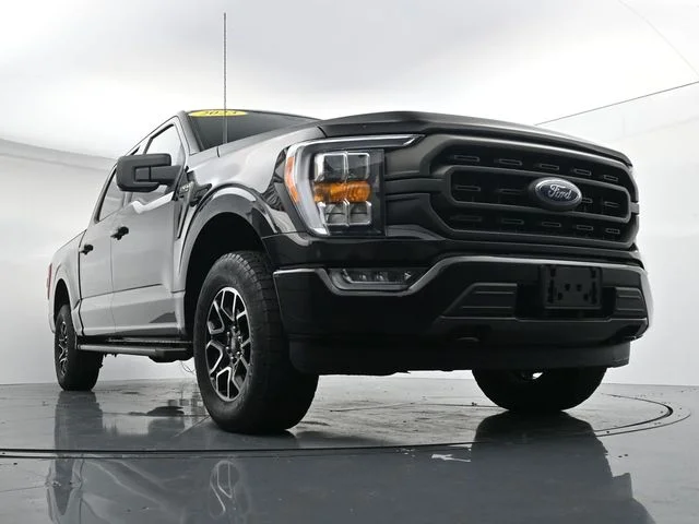 Used 2023 Black Ford XLT image 33