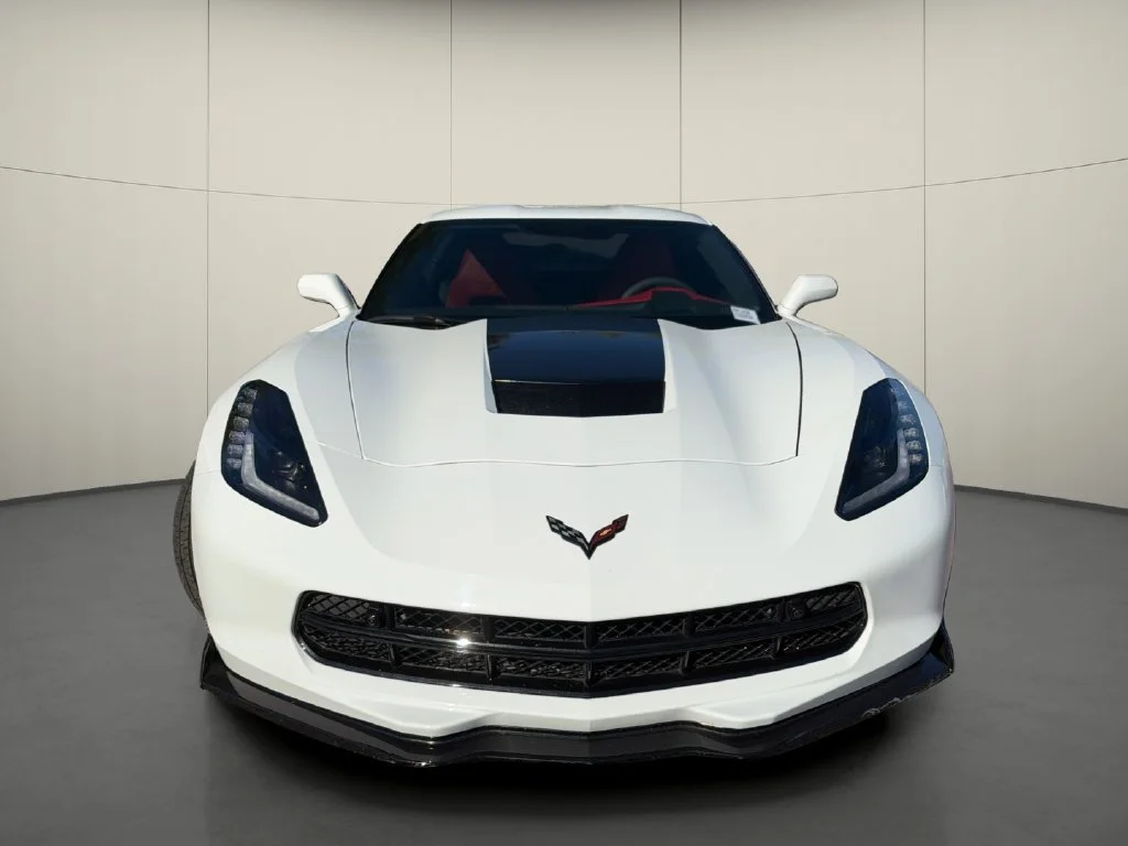 Used 2019 ARCTIC WHITE Chevrolet Z51 3LT image 2