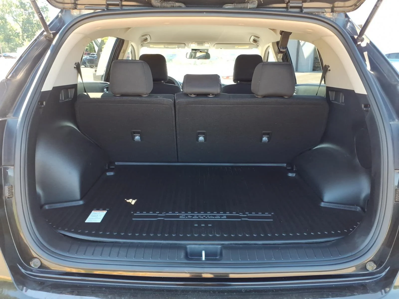 Used 2022 Black Cherry Kia LX image 30