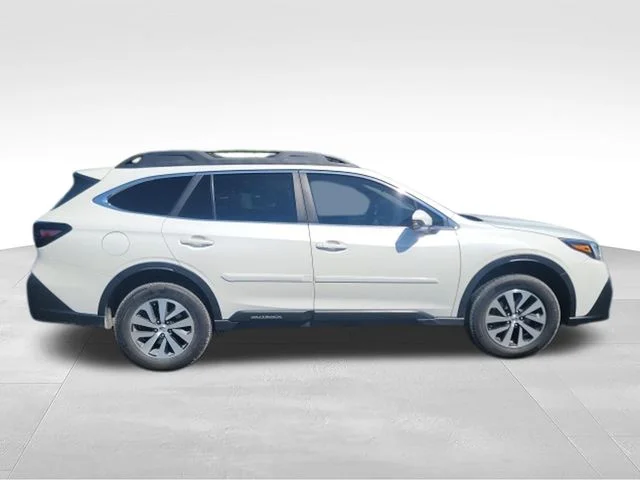 Used 2021 White Subaru Premium image 7