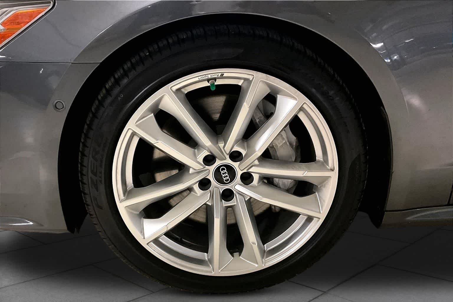 Used 2022 Daytona Gray Pearl Effect Audi Prestige image 10