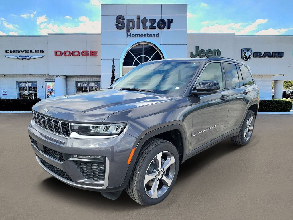 New 2026 Baltic Gray Metallic Clear-Coat Exterior Paint Jeep Limited image 4