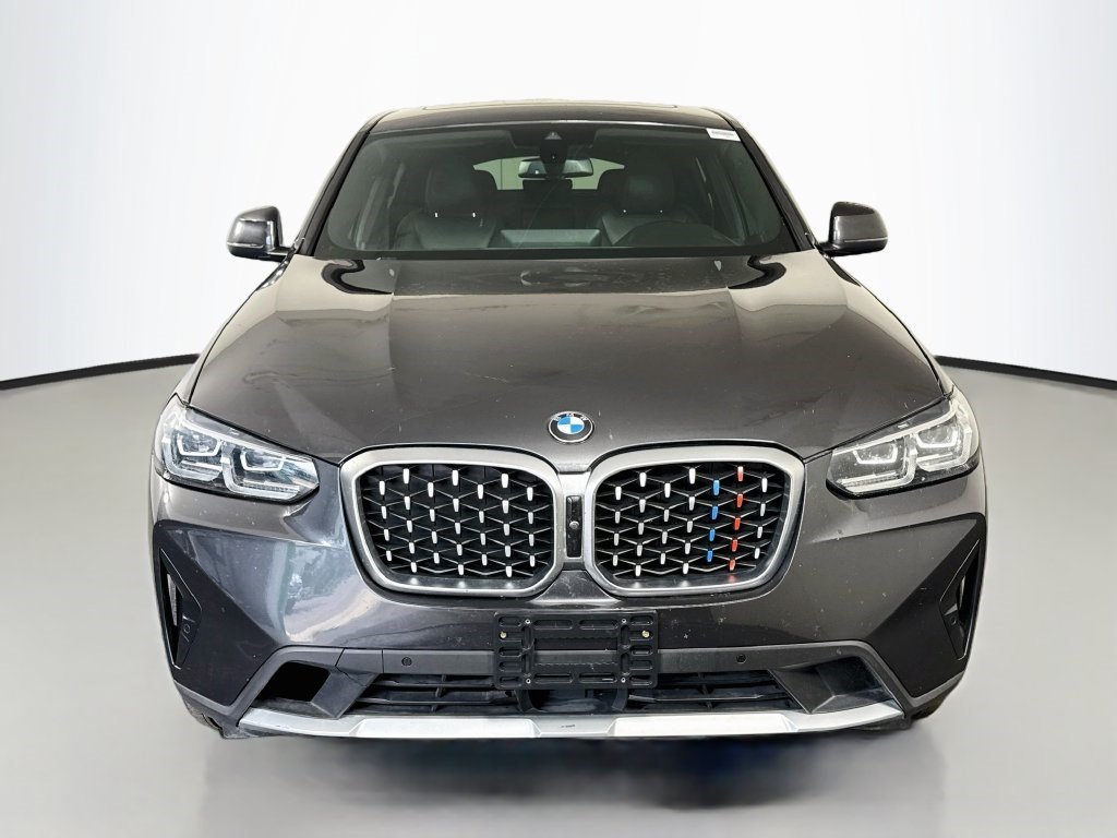 Used 2022 Dark Graphite Metallic BMW xDrive30i image 2