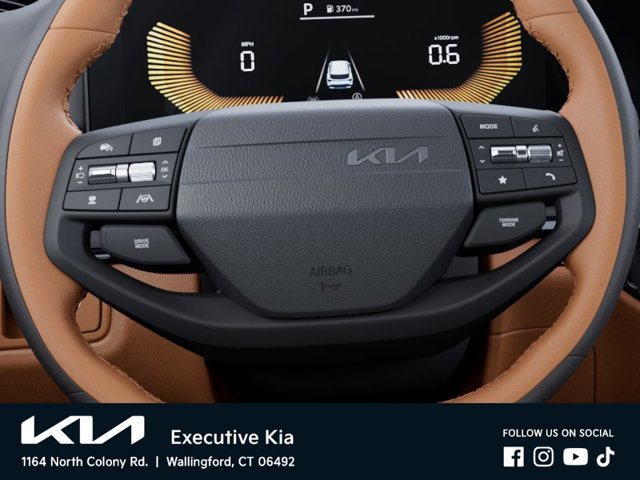 New 2027 Glacial White Pearl / Black Ro Kia X-Line image 22