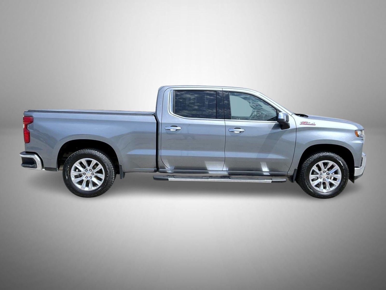 Used 2021 Gray Chevrolet LTZ image 4