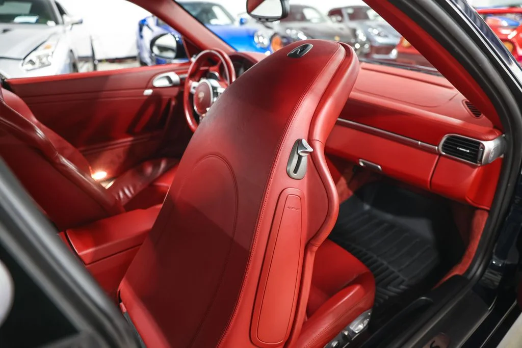 Used 2011 Blue Porsche Turbo S image 29