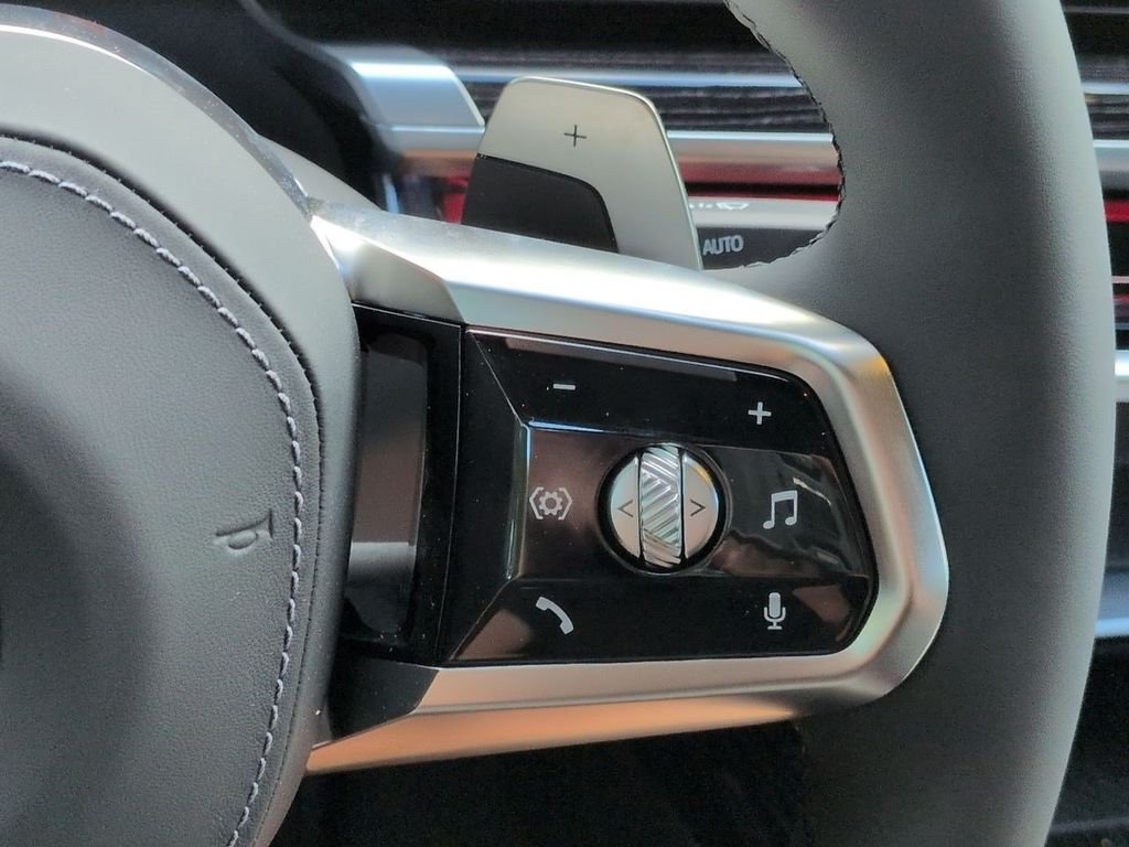 New 2026 Black Sapphire Metallic BMW 740i xDrive image 26
