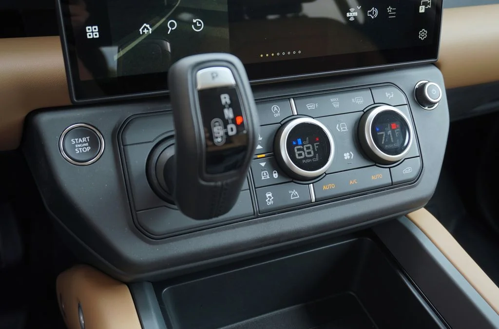 New 2026 Fuji White Land Rover S image 26