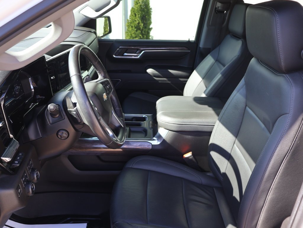 2023 Chevrolet Silverado 1500 LTZ - Photo 16