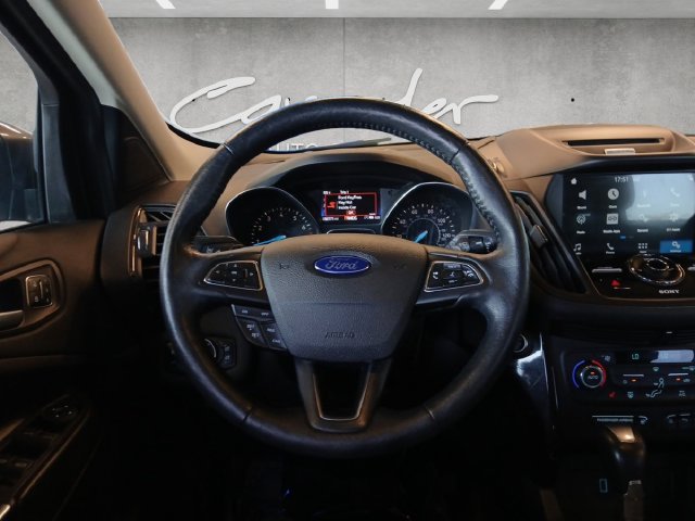 Used 2017 Magnetic Ford Titanium image 22