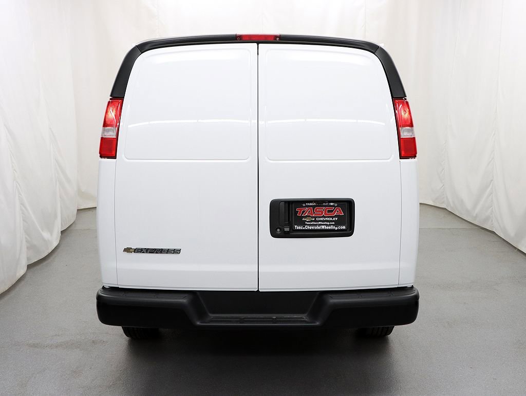 2026 Chevrolet Express Cargo Work Van - Photo 8