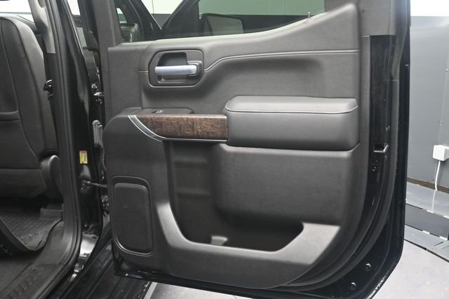 Used 2020 Black GMC Denali image 21