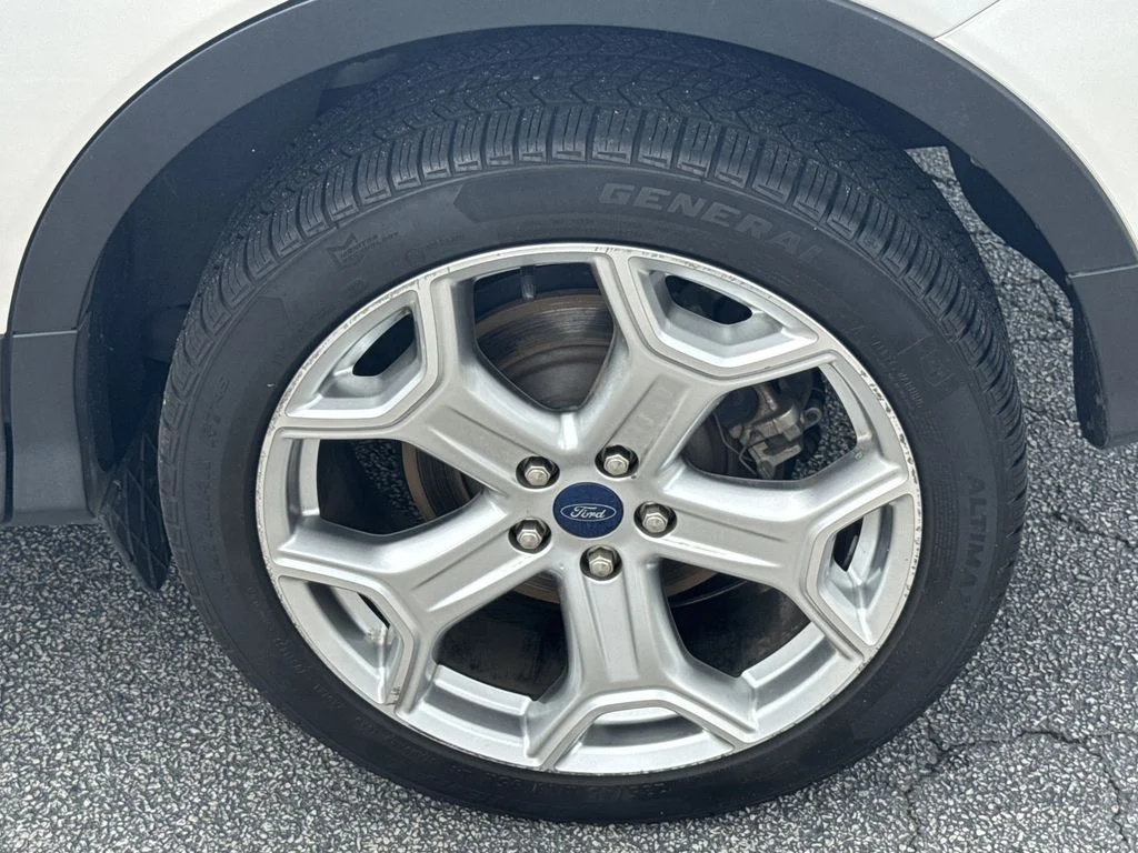 Used 2018 White Ford Titanium image 19