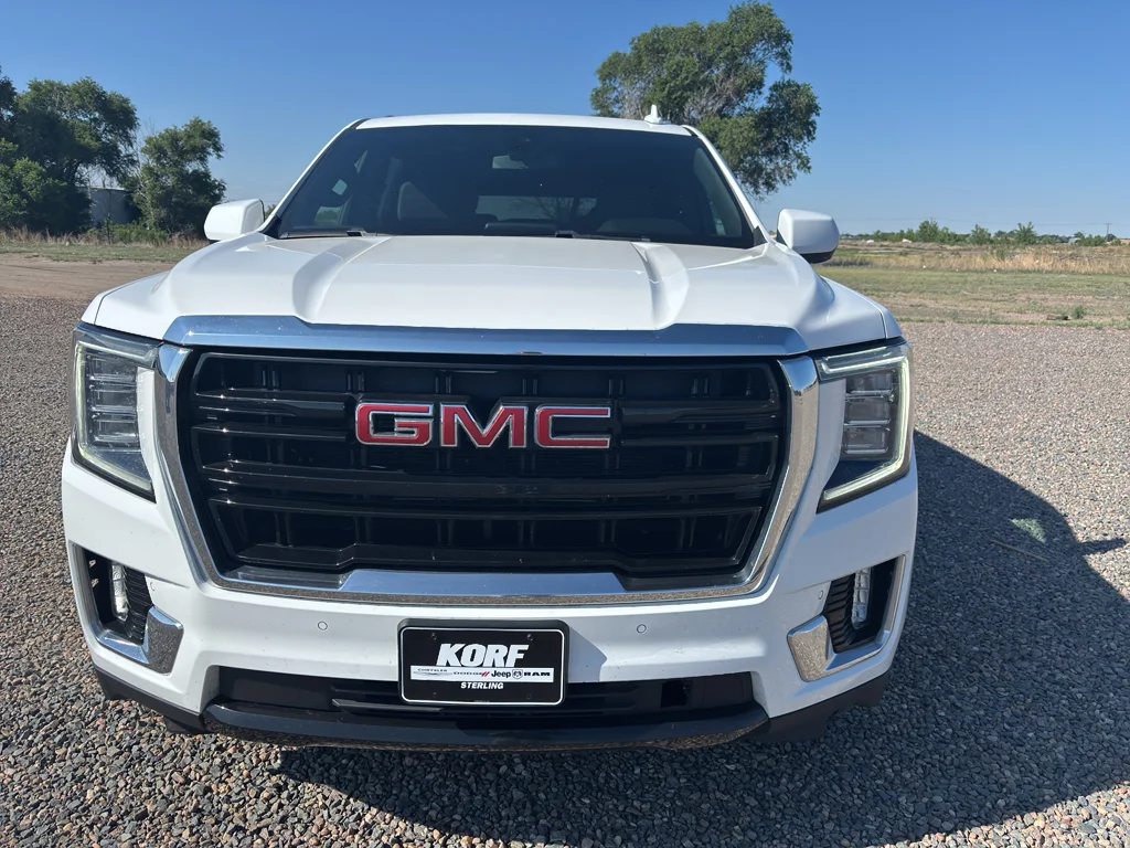 Used 2021 Summit White GMC SLE image 2