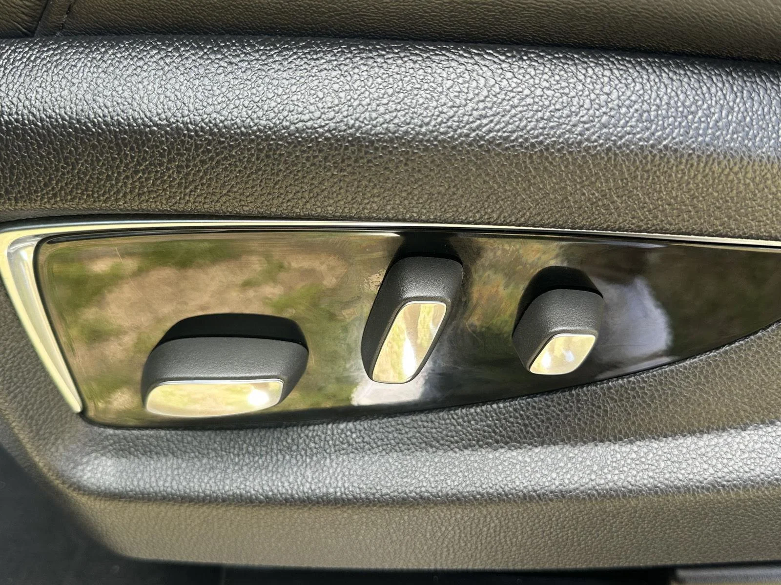 Used 2016 Black Raven Cadillac Premium Collection image 10