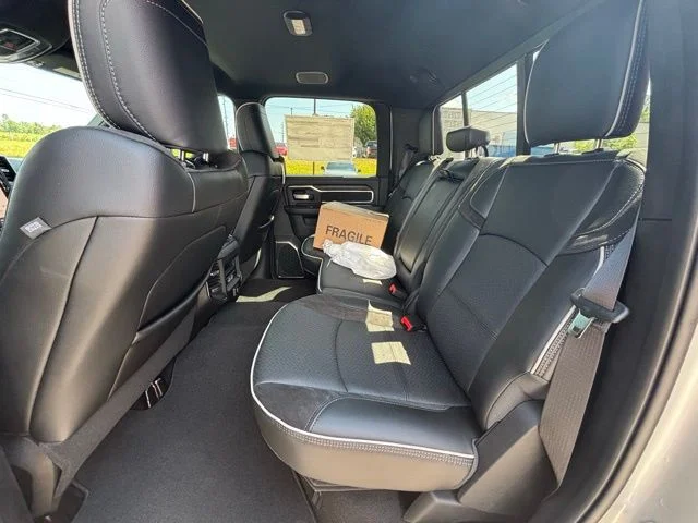 2026 RAM 2500 Laramie - Photo 10