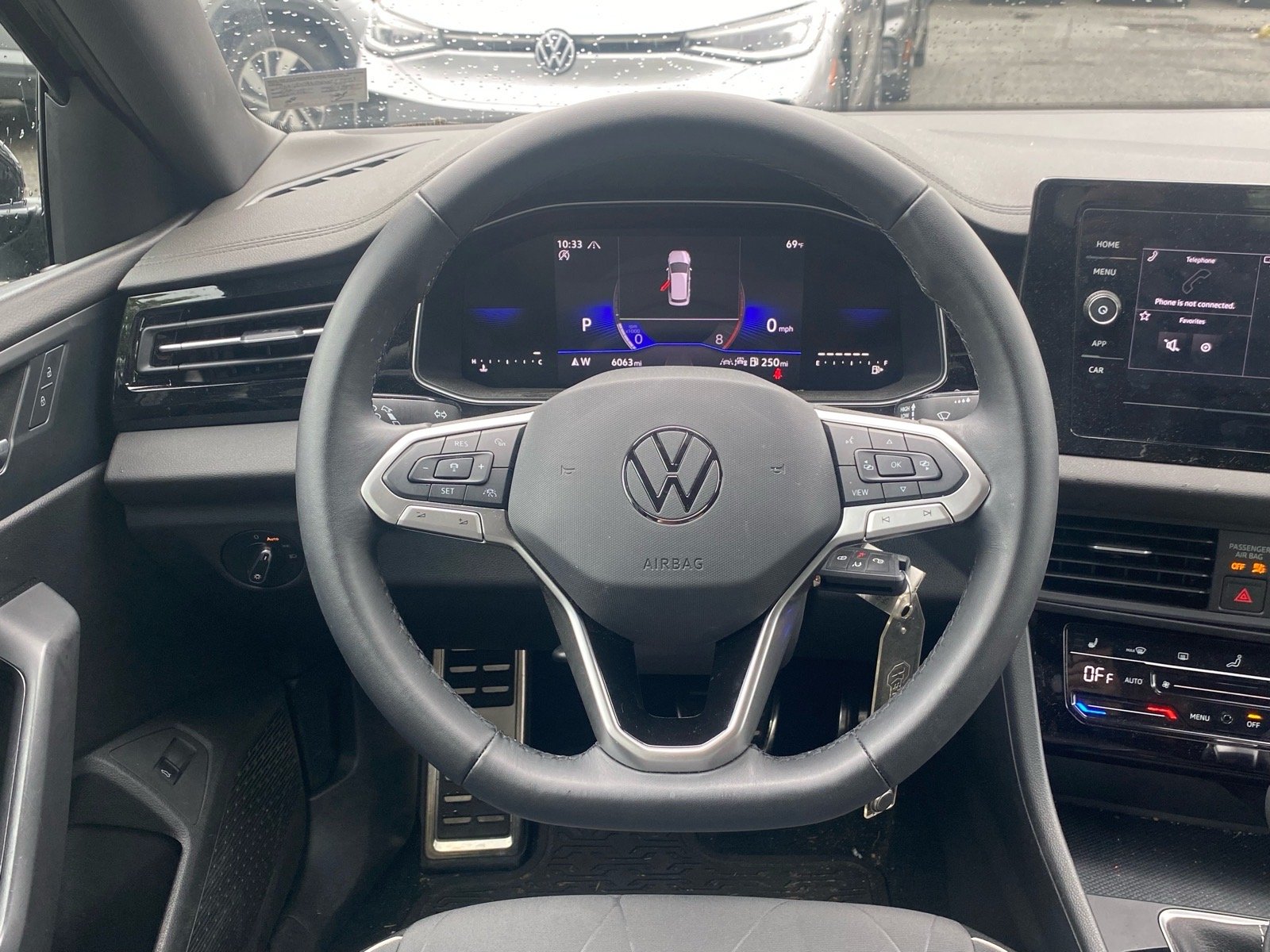 Used 2025 Black Volkswagen 1.5T Sport image 4
