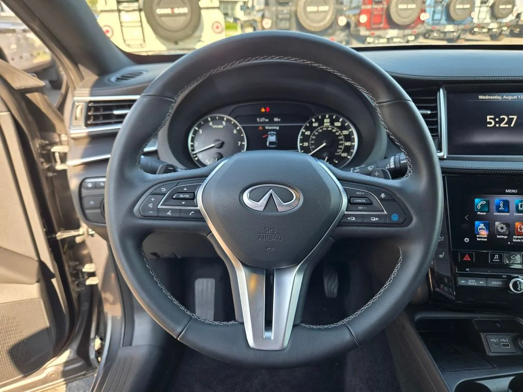 Certified Used 2025 Graphite Shadow INFINITI LUXE image 25
