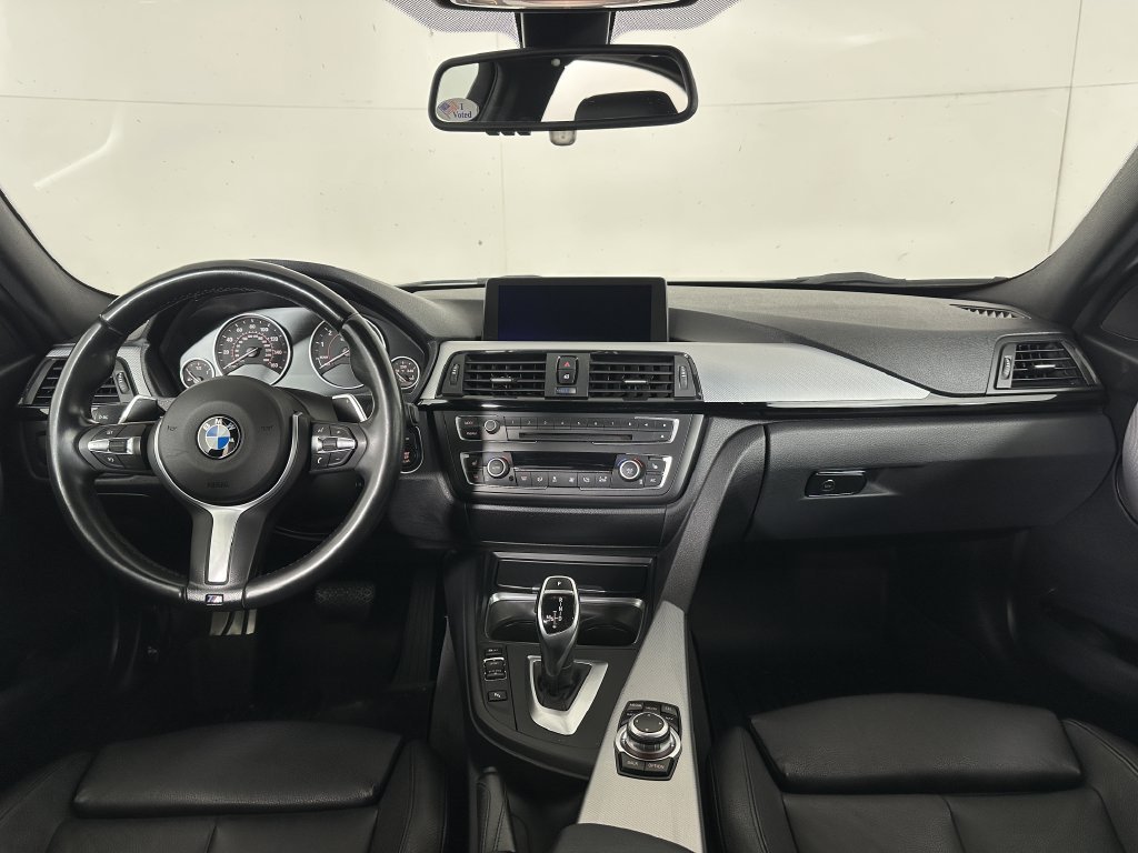 Used 2013 Alpine White BMW 335i image 9