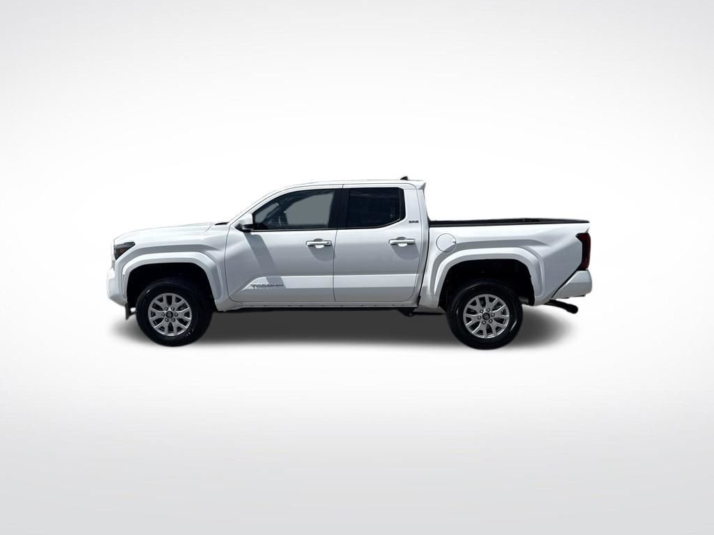 Used 2026 White Toyota SR5 image 8