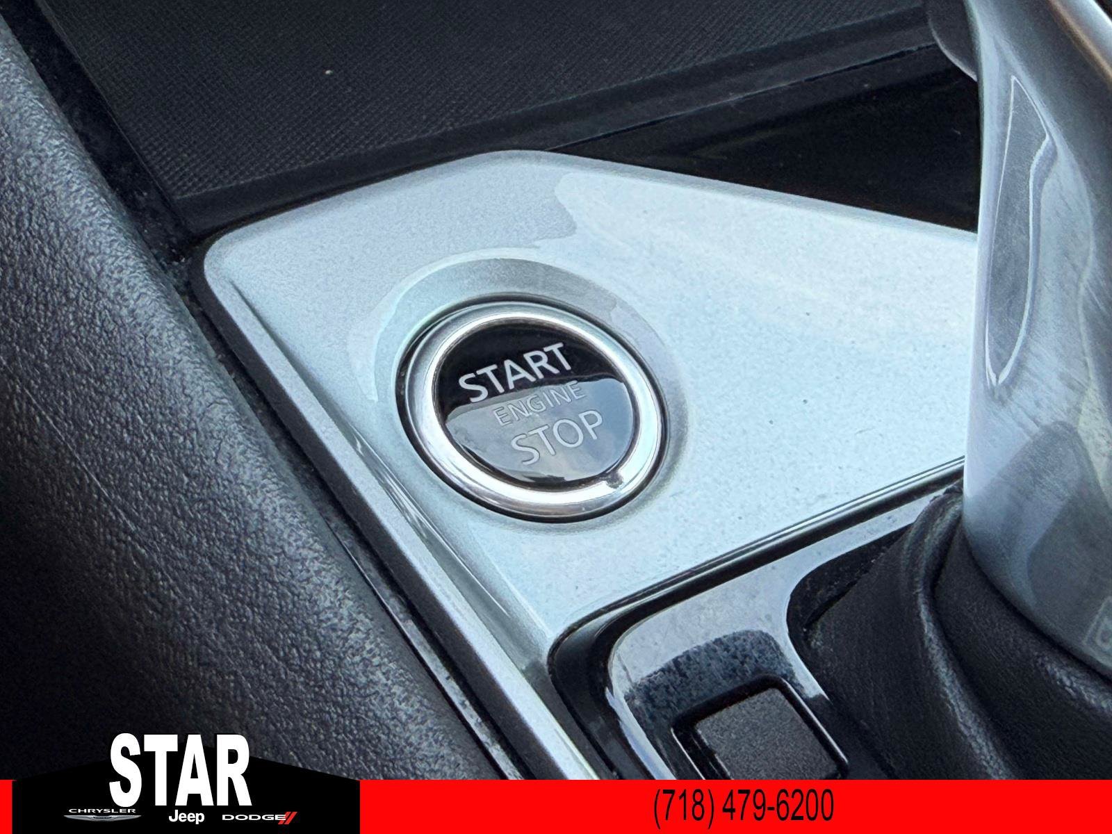 Used 2024 Super Black Nissan 2.5 SV image 29