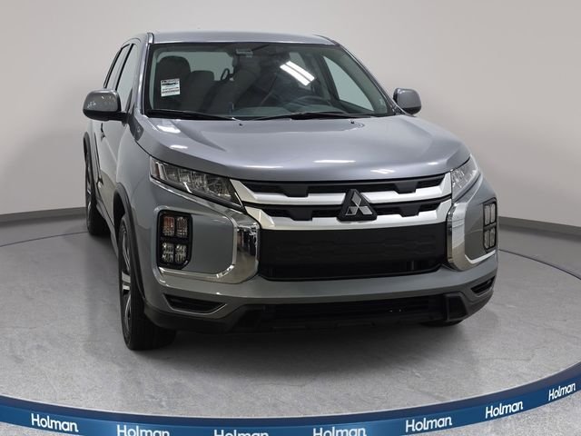 Used 2024 Gray Mitsubishi 2.0 ES image 3
