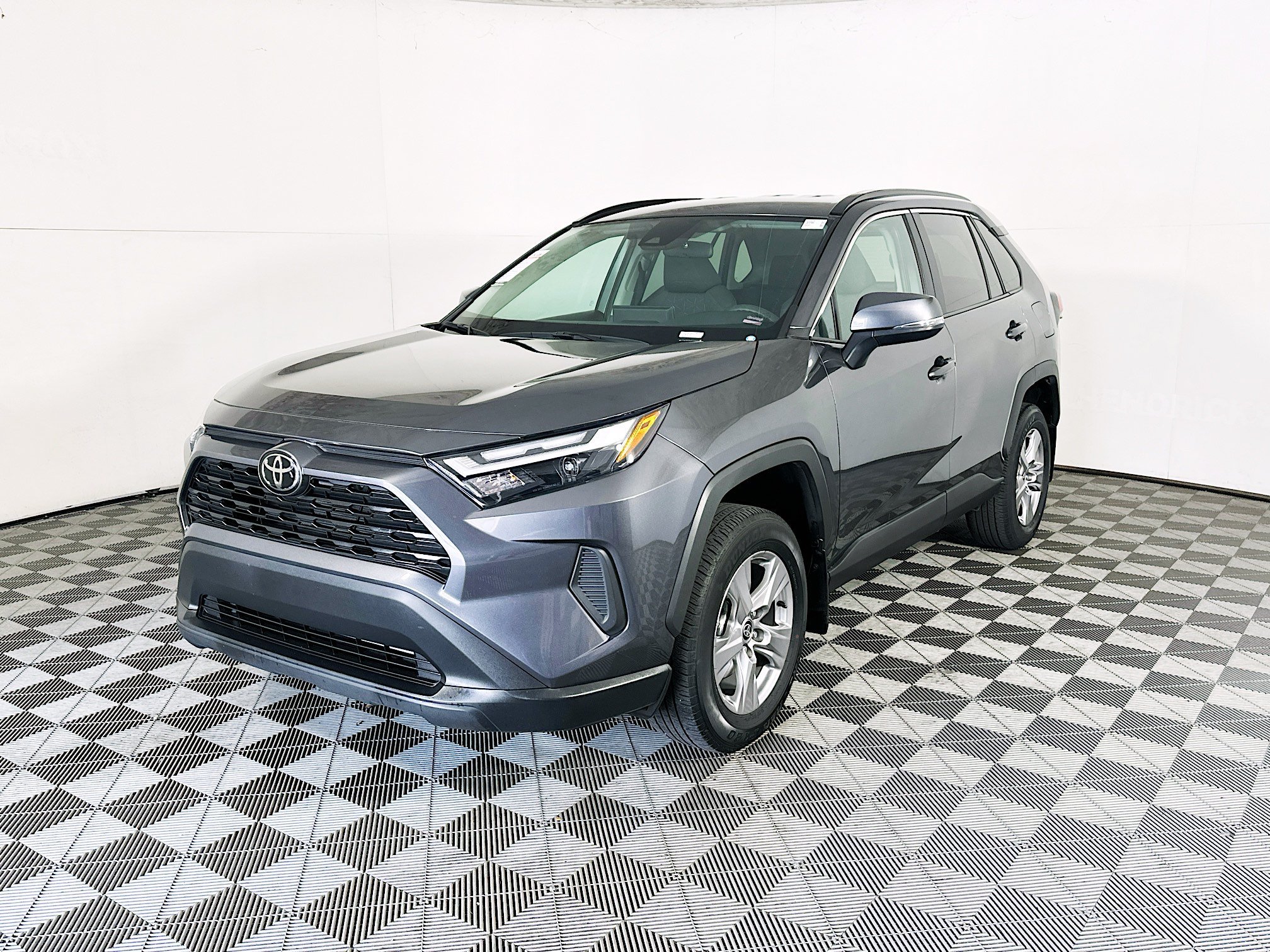 Used 2025 Magnetic Gray Metallic Toyota XLE image 7