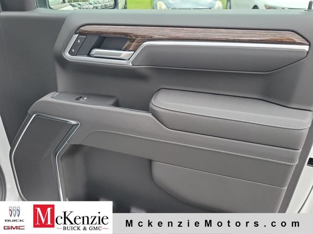 New 2026 Sterling Metallic GMC Elevation image 30