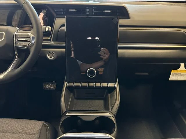 New 2027 Summit White GMC Elevation image 12