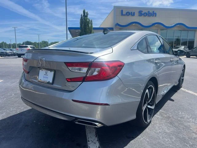 Used 2022 Lunar Silver Metallic Honda Sport image 5