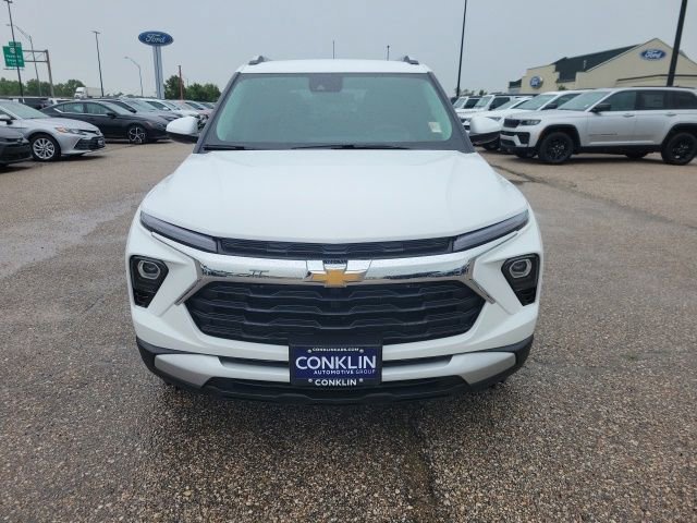 New 2026 Summit White Chevrolet LT image 19